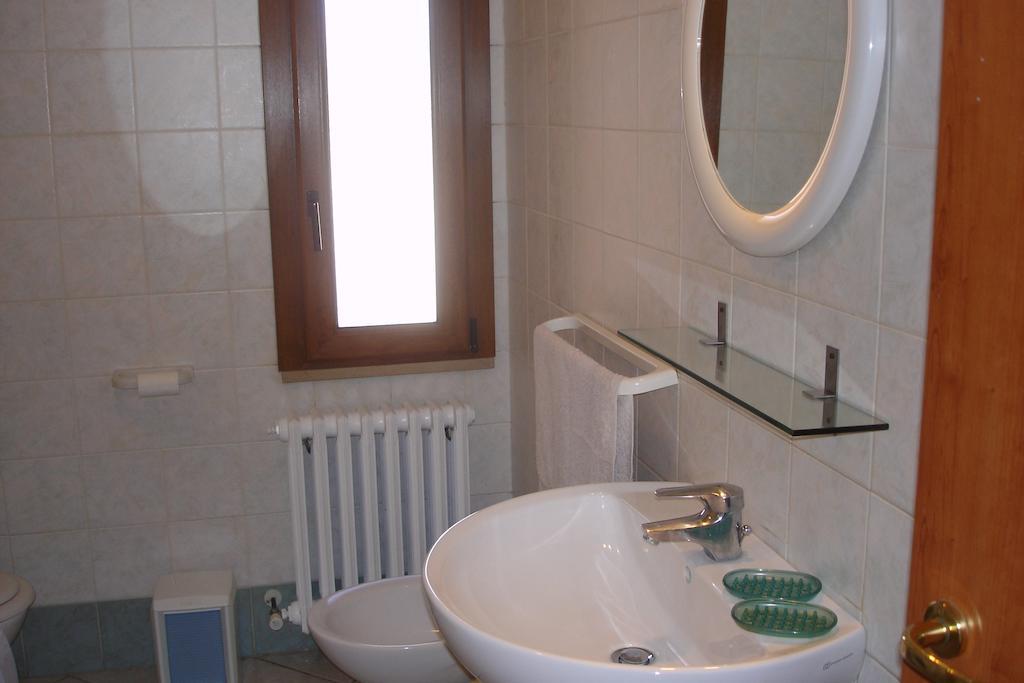 La Corte Apartment Pisa Bagian luar foto